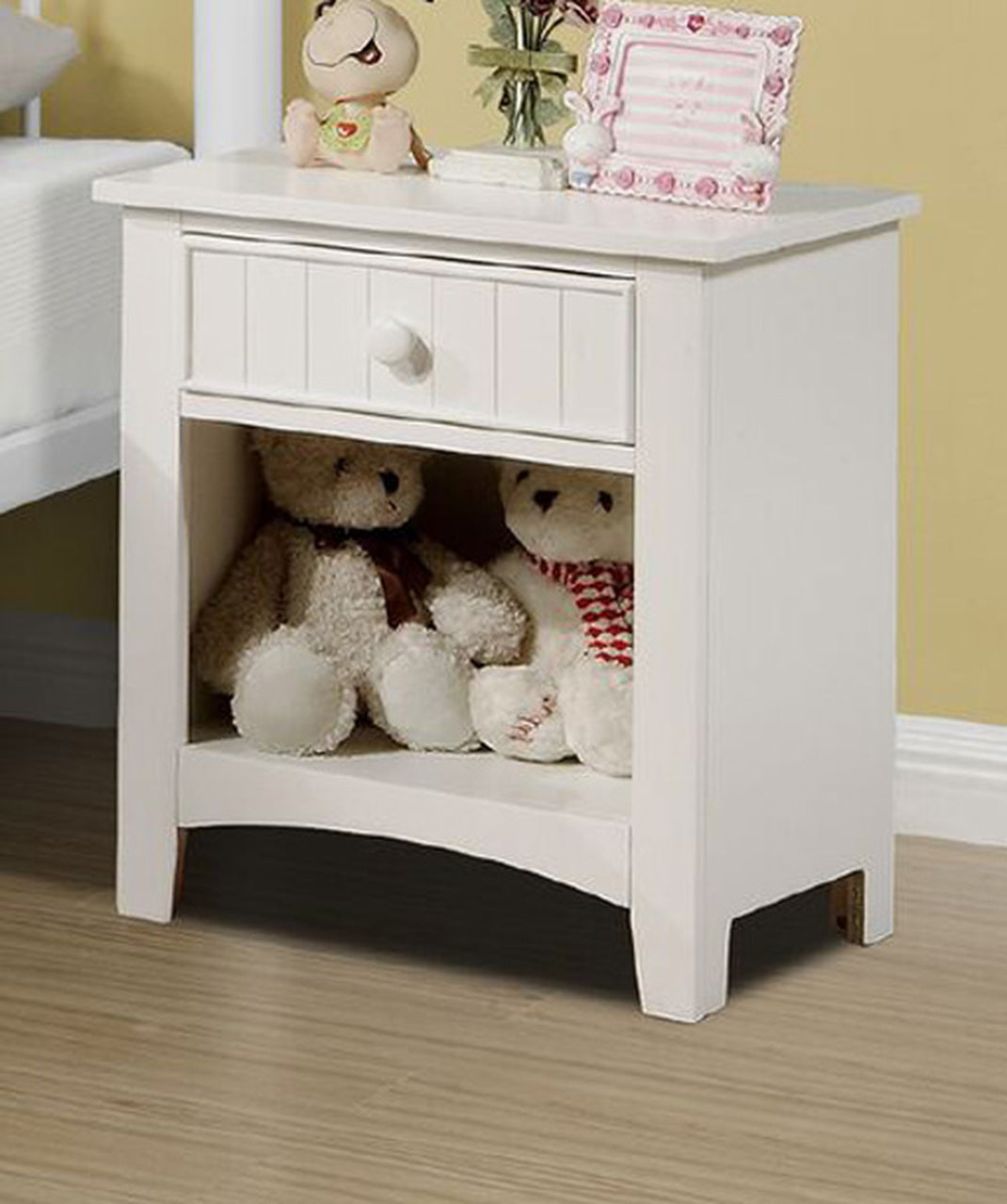 Pauli Cottage Style 1-Drawer Nightstand, White