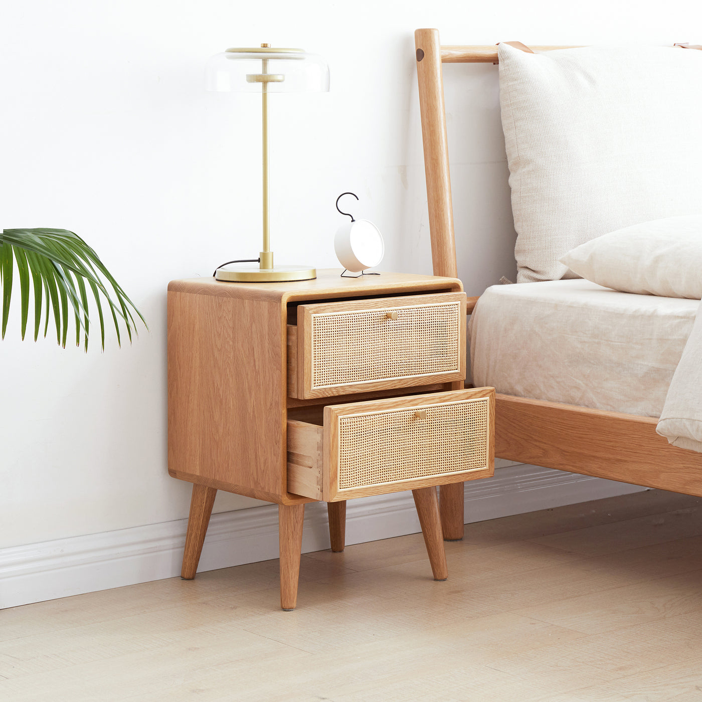 Nordic Modern Solid Wood 2-Drawer Nightstand