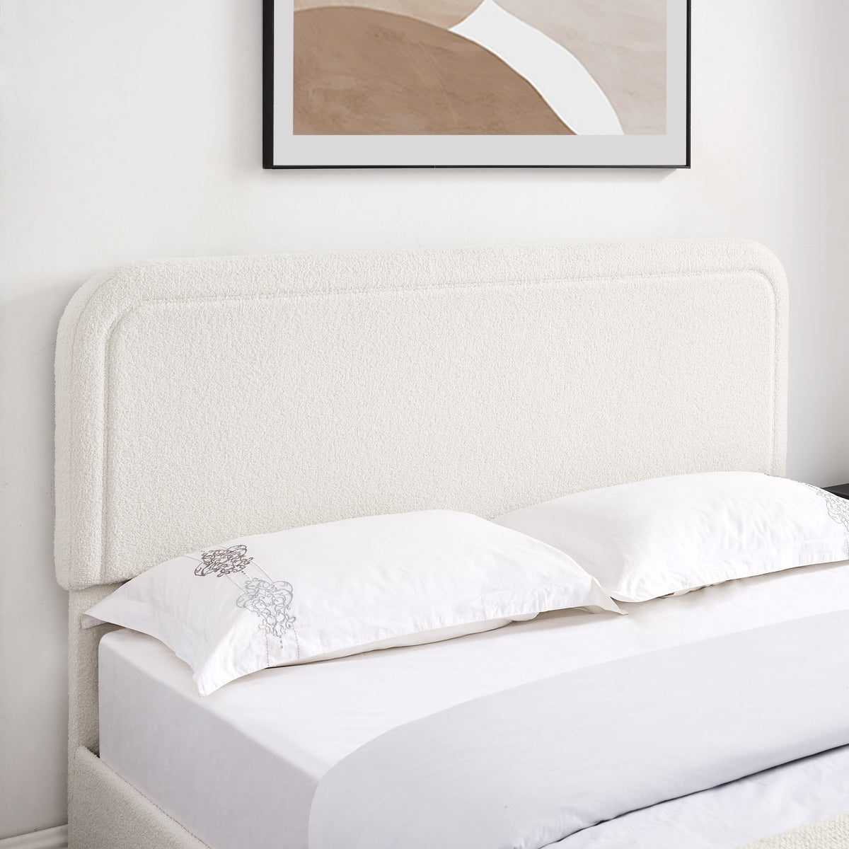 Lilly Patented 2-Drawers Storage Bed Queen Size Ivory Boucle Upholstered Platform Bed