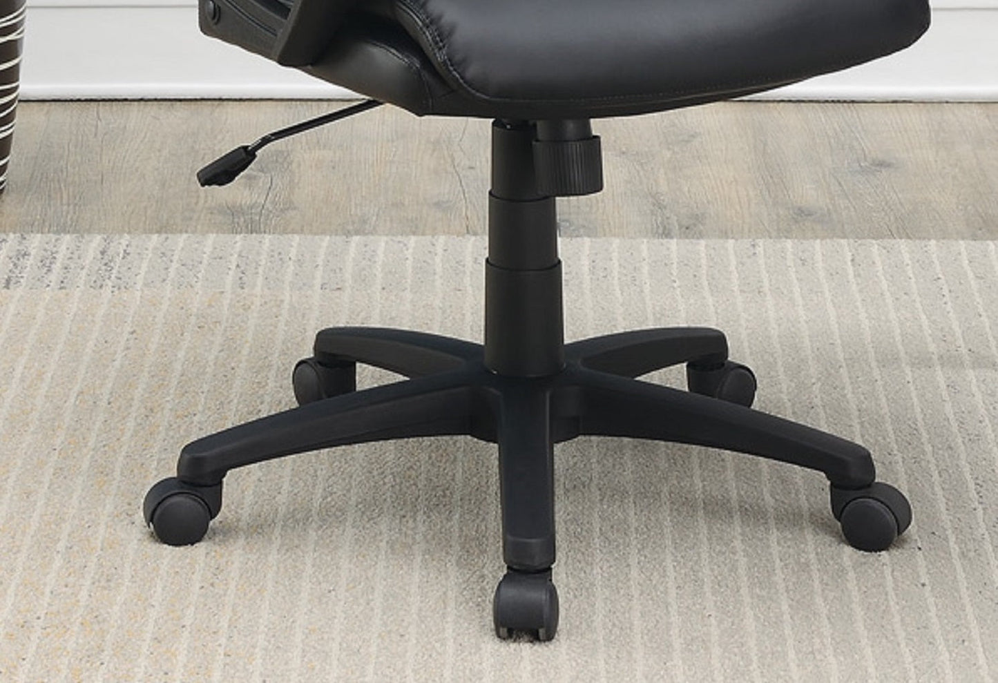 Modern PU Leather Executive Office Chair, Black