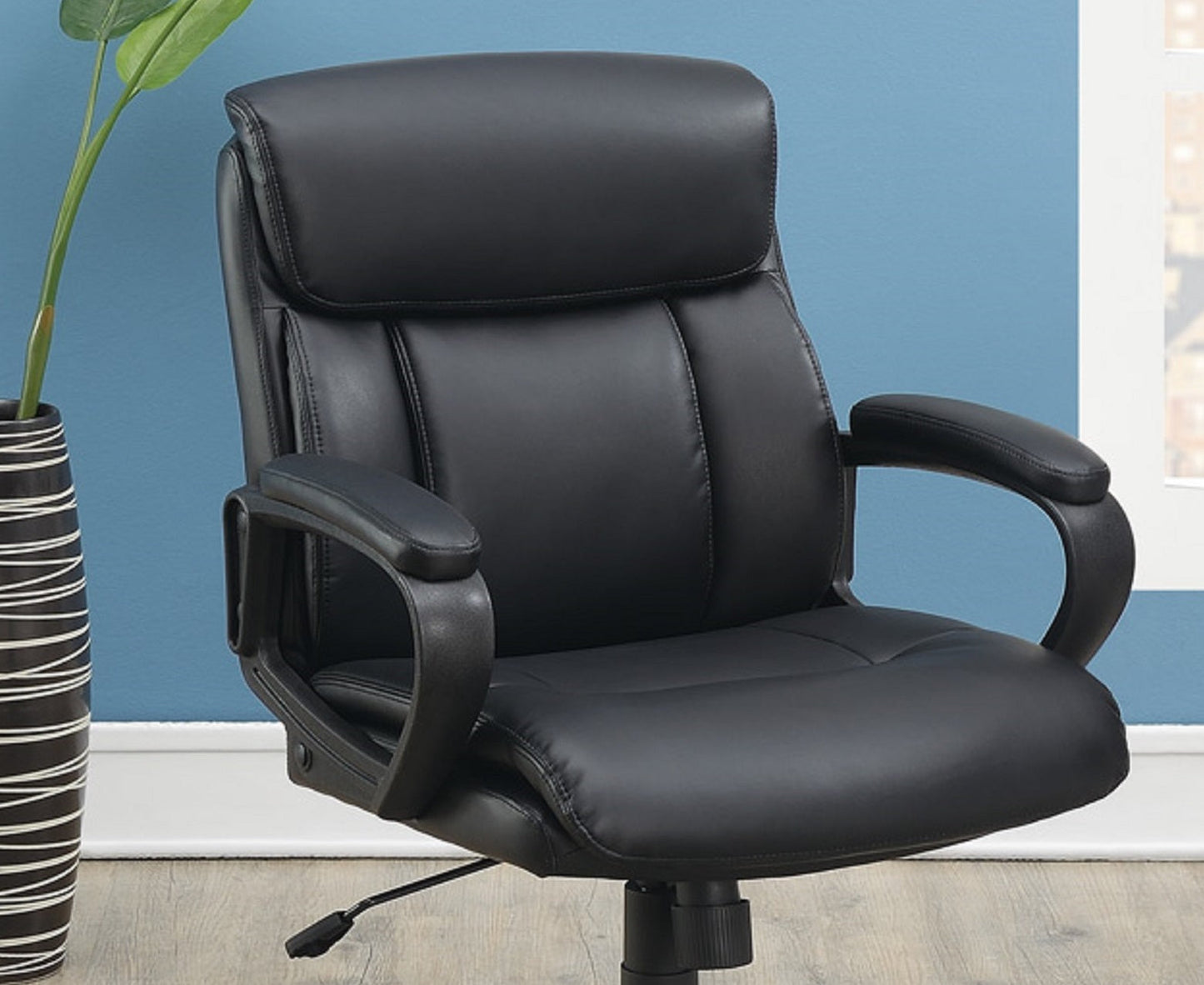 Modern PU Leather Executive Office Chair, Black