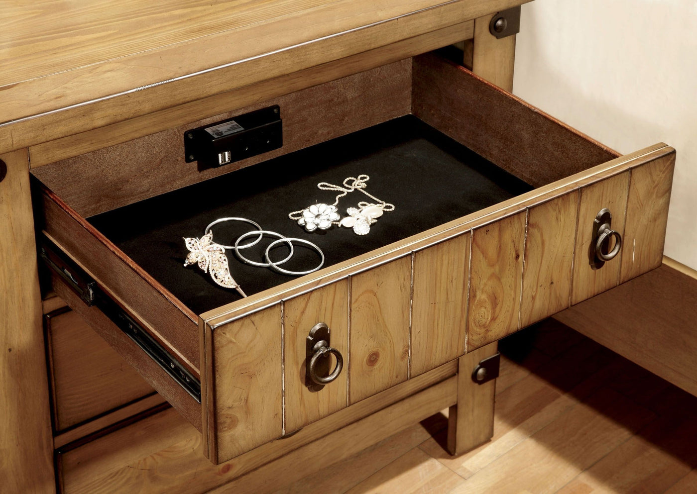 Pioneer Cottage Style Solid Wood Nightstand with USB, Weathered Elm