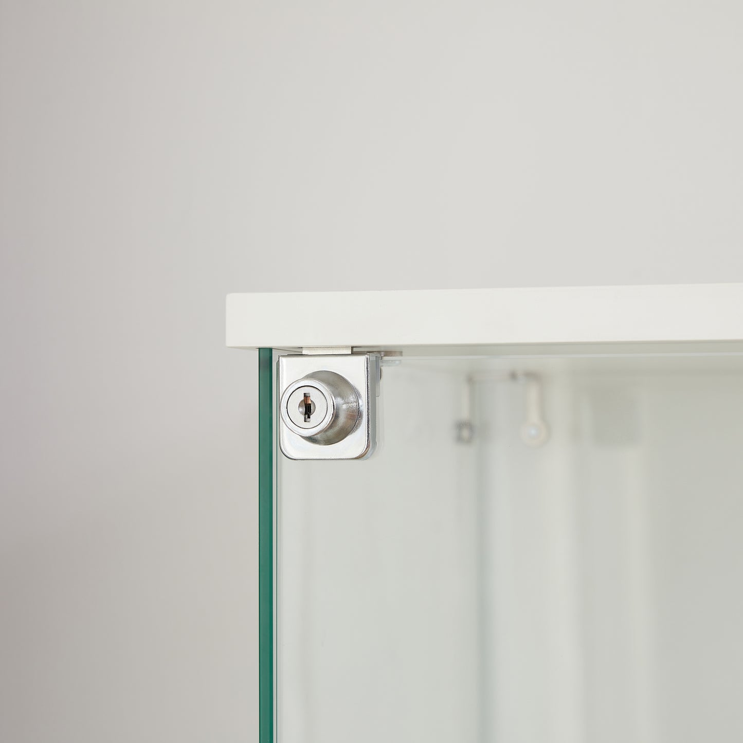 4 Tier Glass Curio Cabinet, Single Door Glass Cabinet with Lock and Wheels, White